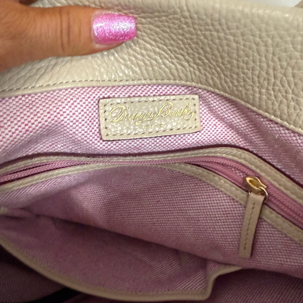 Dooney & Bourke Elegant Cream Leather Women's shoulder bag - Picture 9 of 12